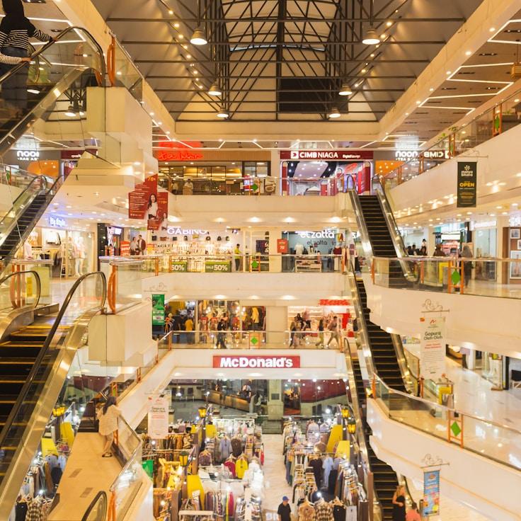 Family-friendly shopping and daily life in Spain